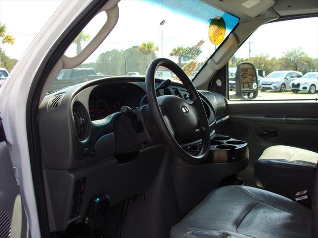 2007 Ford E-450 Cutaway E-450