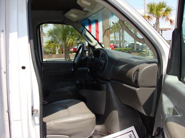 2007 Ford E-450 Cutaway E-450
