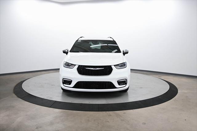 2025 Chrysler Pacifica Hybrid PACIFICA PLUG-IN HYBRID PINNACLE