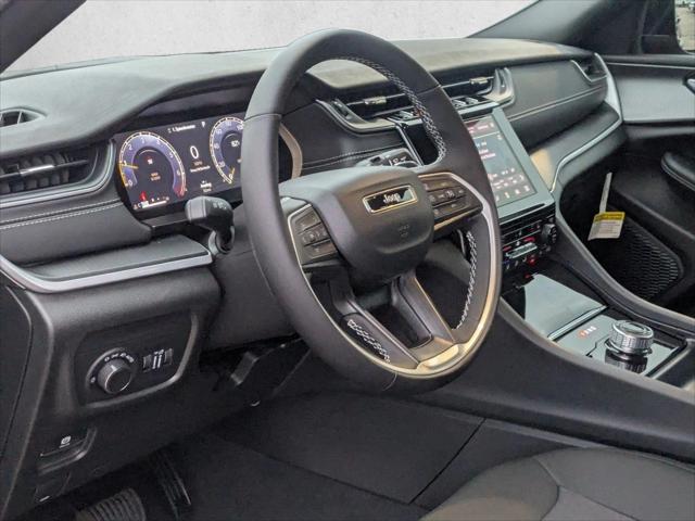 2025 Jeep Grand Cherokee GRAND CHEROKEE L LAREDO 4X2