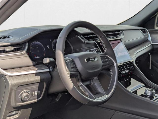 2025 Jeep Grand Cherokee GRAND CHEROKEE L LIMITED 4X2