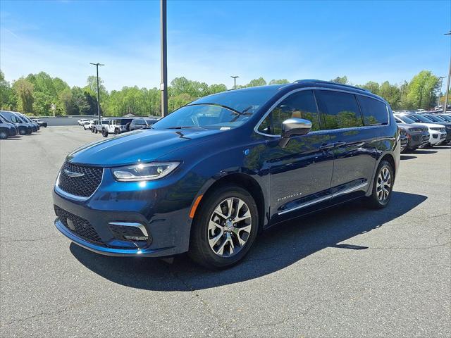2025 Chrysler Pacifica Hybrid PACIFICA PLUG-IN HYBRID PINNACLE