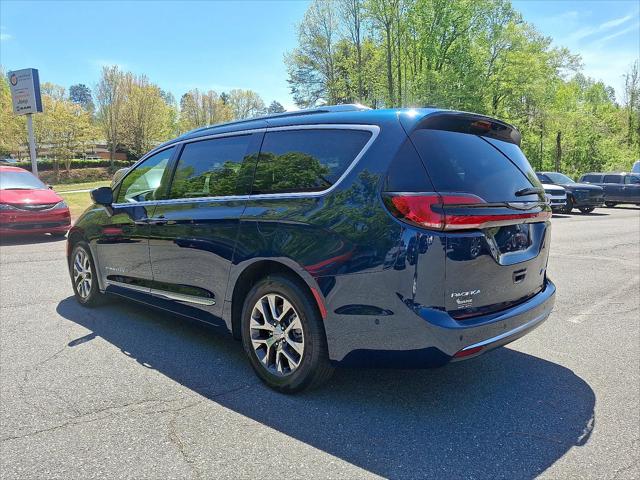 2025 Chrysler Pacifica Hybrid PACIFICA PLUG-IN HYBRID PINNACLE