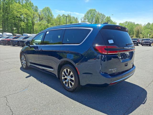 2025 Chrysler Pacifica Hybrid PACIFICA PLUG-IN HYBRID PINNACLE