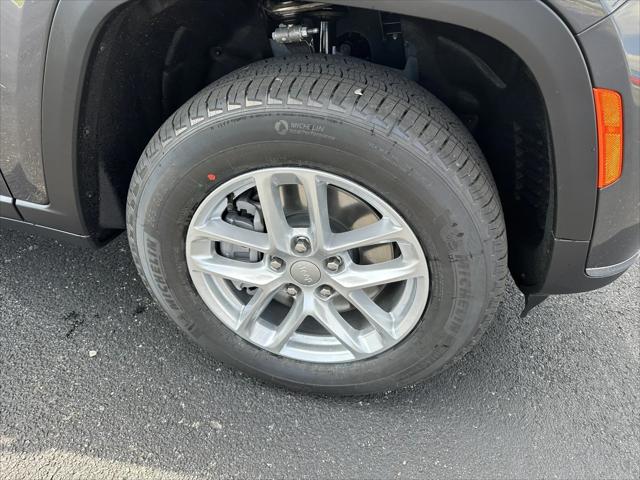 2025 Jeep Grand Cherokee GRAND CHEROKEE L LAREDO X 4X2