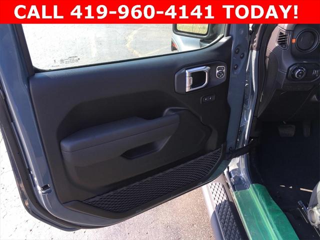 2025 Jeep Gladiator GLADIATOR MOJAVE 4X4