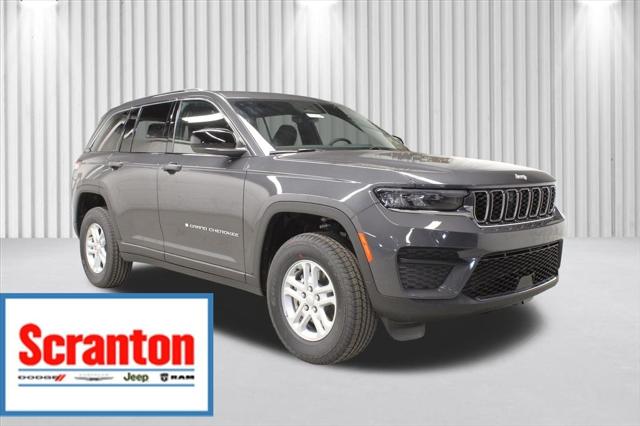 2025 Jeep Grand Cherokee GRAND CHEROKEE LAREDO 4X4