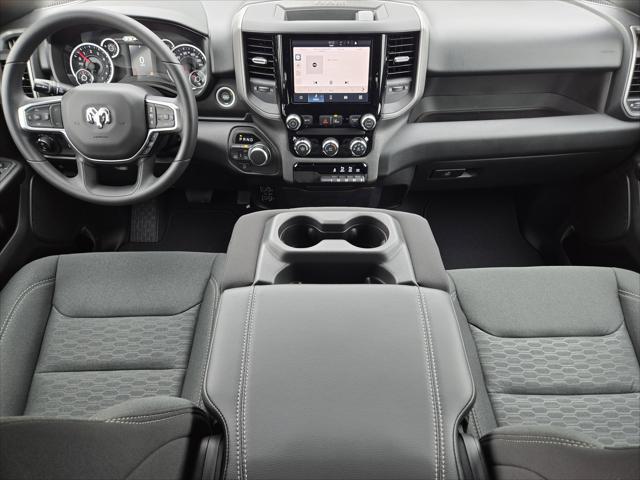 2025 RAM Ram 1500 RAM 1500 TRADESMAN CREW CAB 4X4 57 BOX