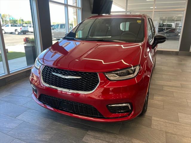2025 Chrysler Pacifica Hybrid PACIFICA PLUG-IN HYBRID SELECT