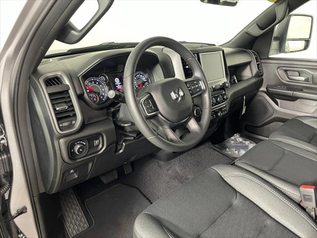 2025 RAM Ram 1500 RAM 1500 TRADESMAN CREW CAB 4X4 57 BOX