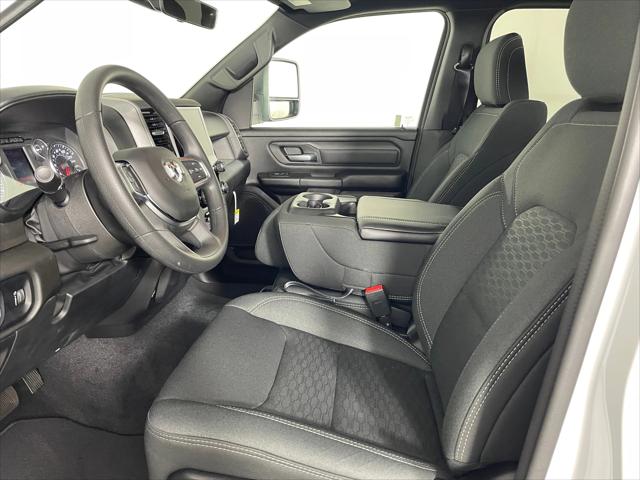 2025 RAM Ram 1500 RAM 1500 TRADESMAN CREW CAB 4X4 57 BOX