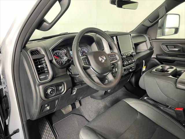 2025 RAM Ram 1500 RAM 1500 TRADESMAN CREW CAB 4X4 57 BOX