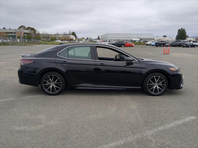 2024 Toyota Camry SE Nightshade