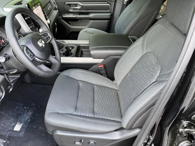 2025 RAM Ram 1500 RAM 1500 BIG HORN QUAD CAB 4X4 64 BOX