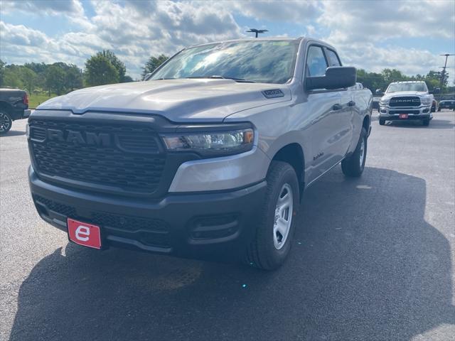 2025 RAM Ram 1500 RAM 1500 TRADESMAN QUAD CAB 4X2 64 BOX