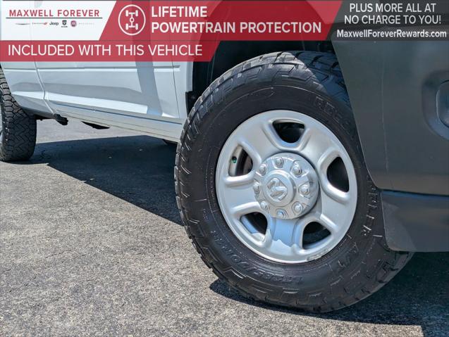 2023 RAM 3500 Tradesman Crew Cab 4x4 8 Box