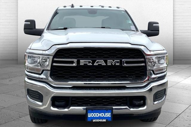 2024 RAM 3500 Tradesman Crew Cab 4x4 64 Box