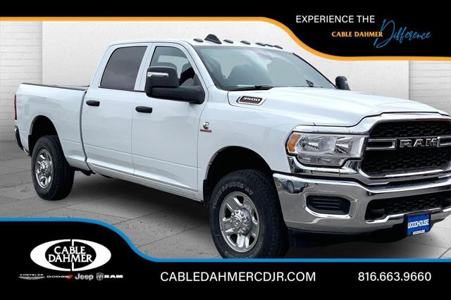 2024 RAM 3500 Tradesman Crew Cab 4x4 64 Box