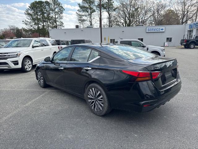 2023 Nissan Altima SV FWD