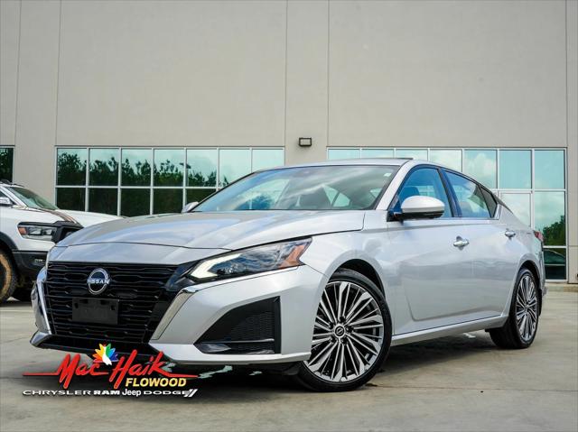 2023 Nissan Altima SL FWD