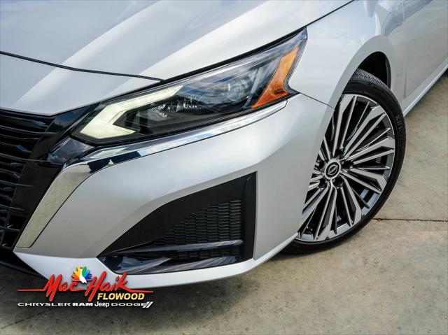 2023 Nissan Altima SL FWD