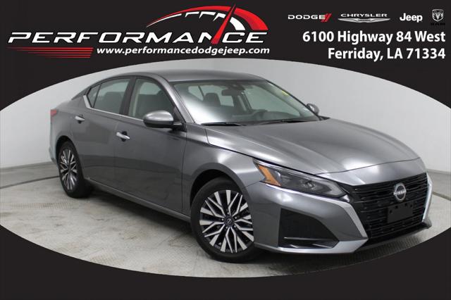 2023 Nissan Altima SV FWD