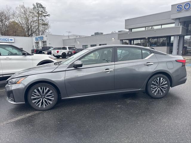 2023 Nissan Altima SV FWD