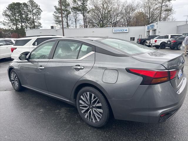 2023 Nissan Altima SV FWD