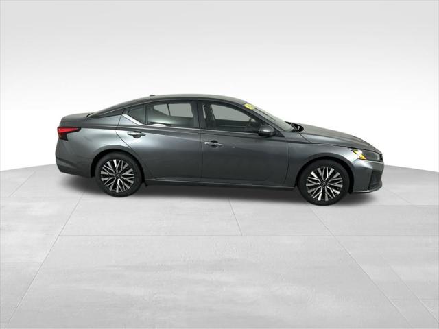 2023 Nissan Altima SV FWD