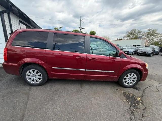 2011 Chrysler Town & Country Touring-L