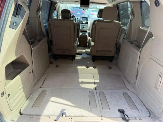 2011 Chrysler Town & Country Touring-L