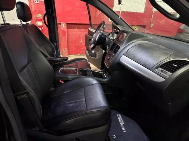 2016 Dodge Grand Caravan R/T