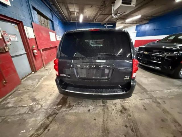 2016 Dodge Grand Caravan R/T