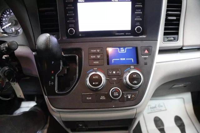 2020 Toyota Sienna LE