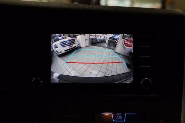 2020 Toyota Sienna LE