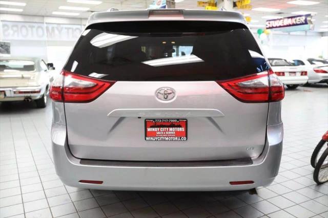 2020 Toyota Sienna LE