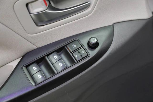 2020 Toyota Sienna LE