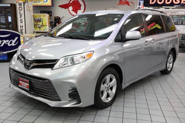 2020 Toyota Sienna LE