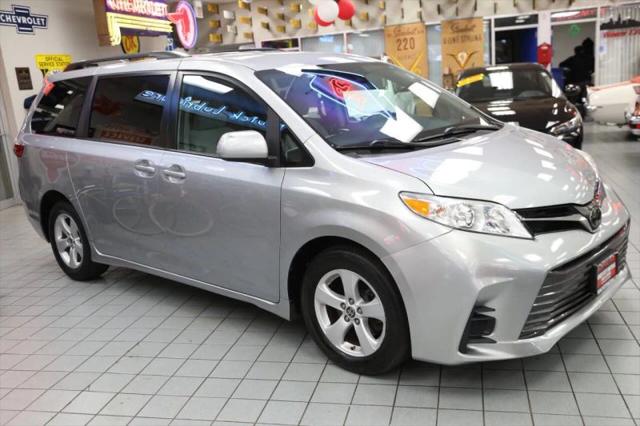 2020 Toyota Sienna LE