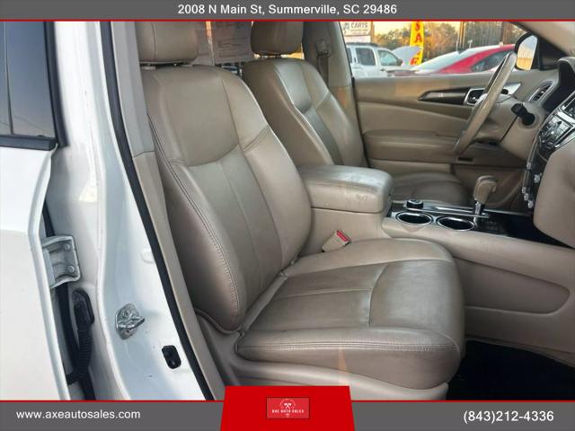 2015 Nissan Pathfinder SL