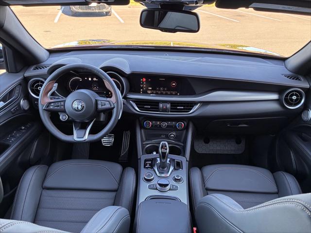 2025 Alfa Romeo Stelvio STELVIO INTENSA AWD 2025 Alfa Romeo Stelvio STELVIO INTENSA AWD