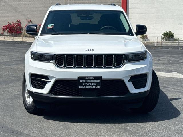 2023 Jeep Grand Cherokee Laredo 4x2