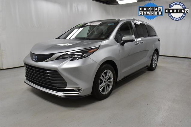 2024 Toyota Sienna Platinum