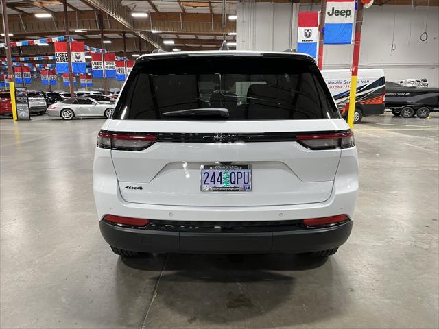 2025 Jeep Grand Cherokee Altitude 4x4 2025 Jeep Grand Cherokee Altitude 4x4