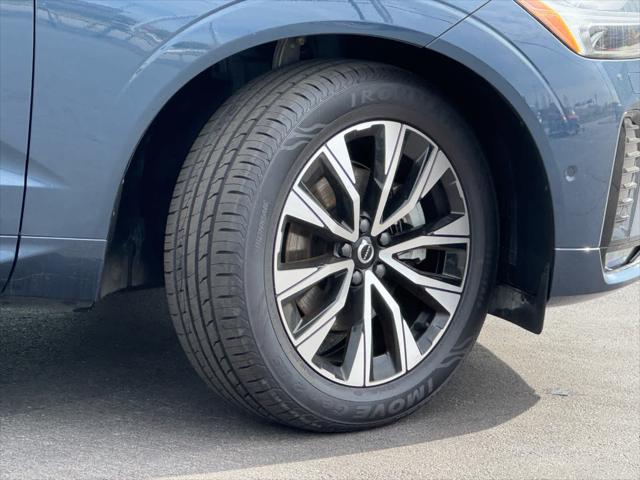 2024 Volvo XC60 B5 Plus Dark Theme
