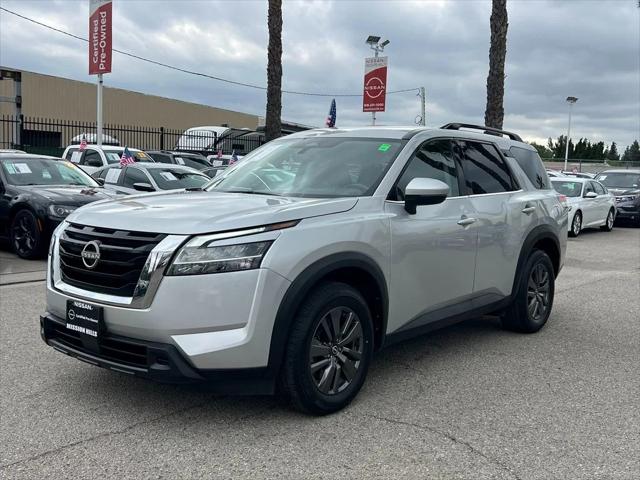 2022 Nissan Pathfinder SV 2WD