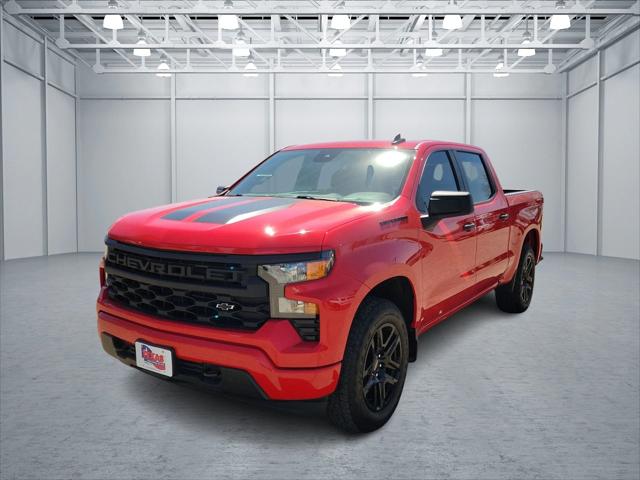 2023 Chevrolet Silverado 1500 4WD Crew Cab Short Bed Custom