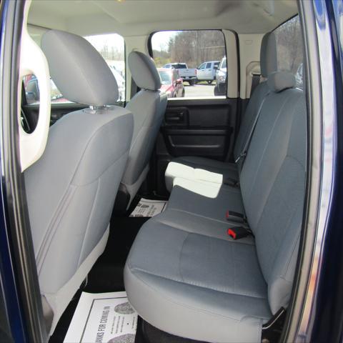 2018 RAM 1500 Express Quad Cab 4x4 64 Box