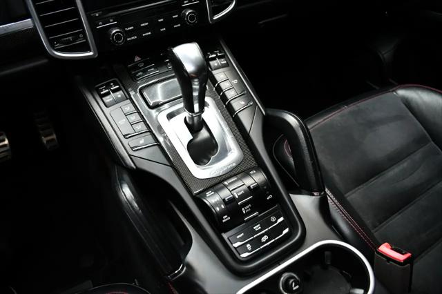 2017 Porsche Cayenne GTS