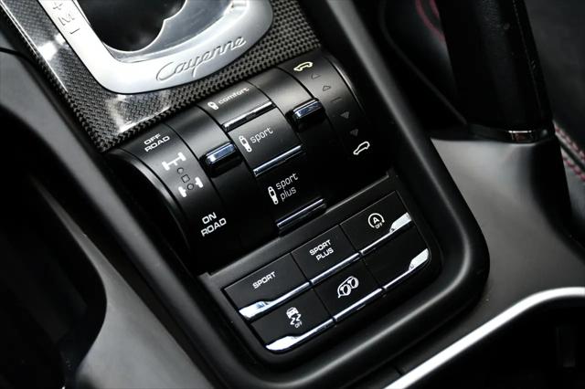2017 Porsche Cayenne GTS